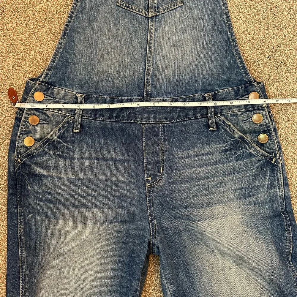 American Rag Cie Distressed Blue Wash Denim Jean Overalls Jr Size 3 Country Boho - Picture 9 of 10